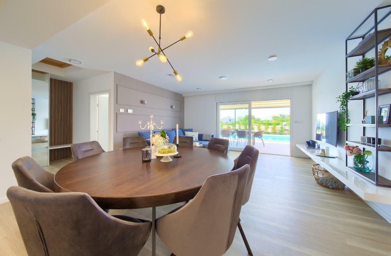Holiday Home Elegant Vrh  Luaran gambar